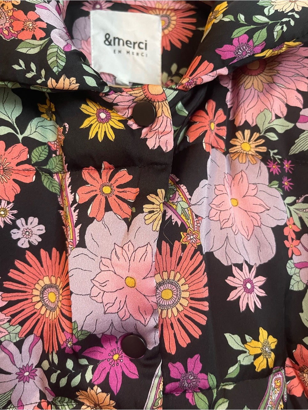 &merci Black Floral Puffer Vest with Pink Flower Print - Picture 4 of 9